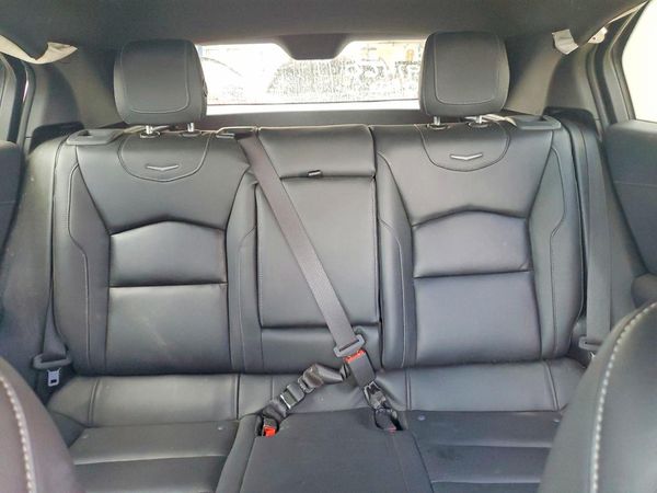 2022 CADILLAC XT4 Premium Luxury