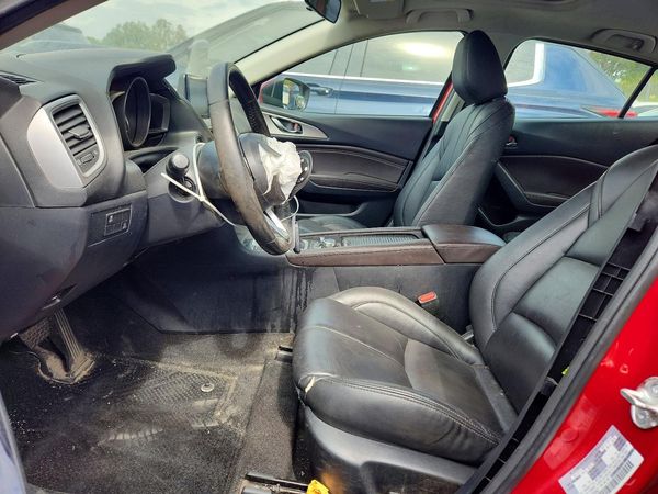 2018 MAZDA 3