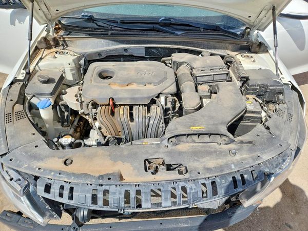 2016 KIA OPTIMA LX — Engine bay