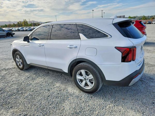 2025 KIA SORENTO LX