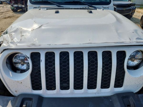 2023 JEEP GLADIATOR Sport — Engine bay