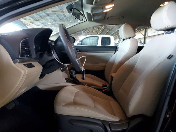2017 HYUNDAI ELANTRA