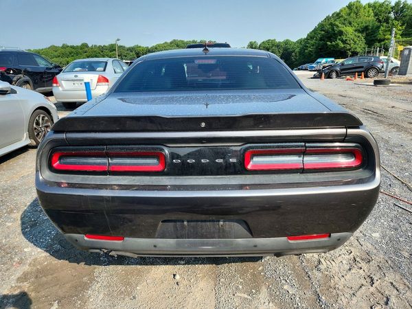 2016 DODGE CHALLENGER SXT Plus