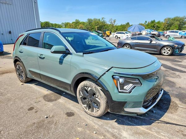 2024 KIA NIRO Wind