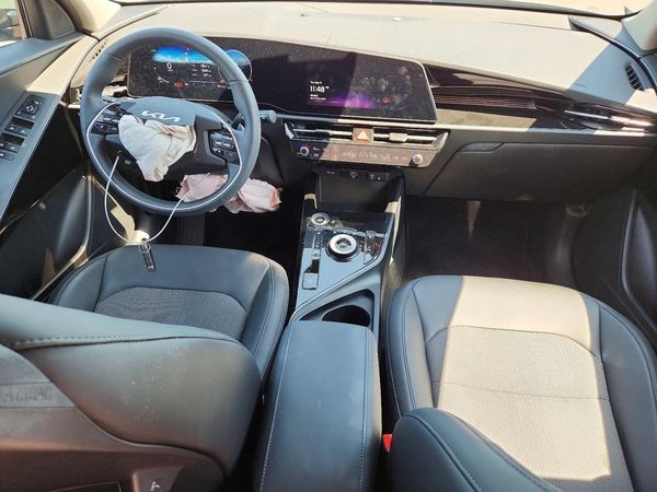 2024 KIA NIRO Wind
