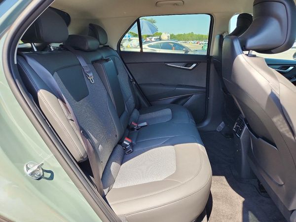 2024 KIA NIRO Wind