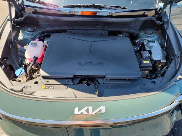 2024 KIA NIRO Wind