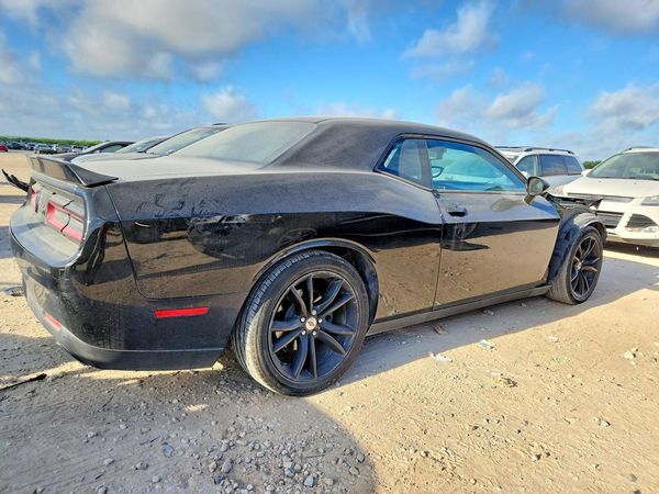 2017 DODGE CHALLENGER SXT