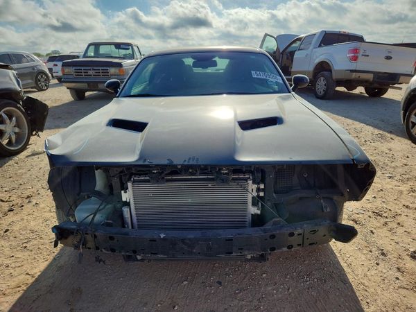2017 DODGE CHALLENGER SXT