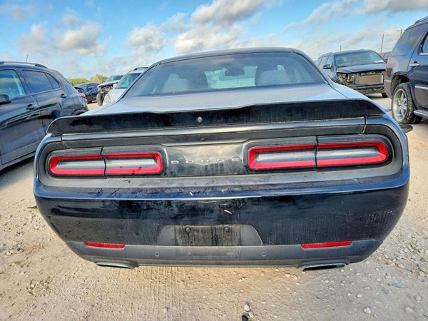 2017 DODGE CHALLENGER SXT