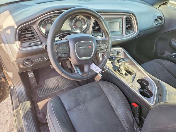 2017 DODGE CHALLENGER SXT