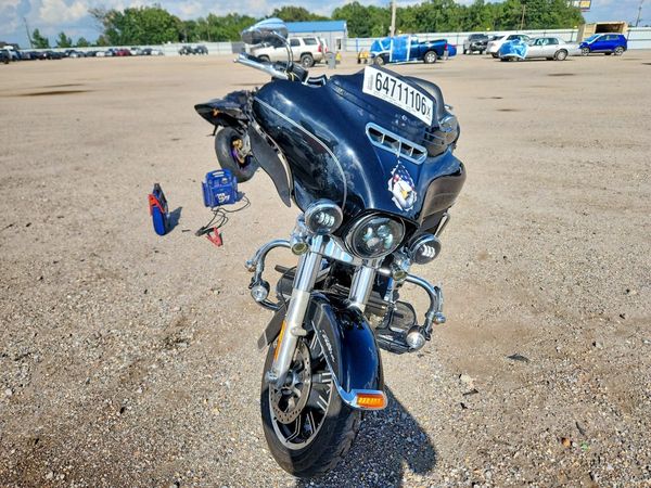 2014 HARLEY-DAVIDSON FLHTCU
