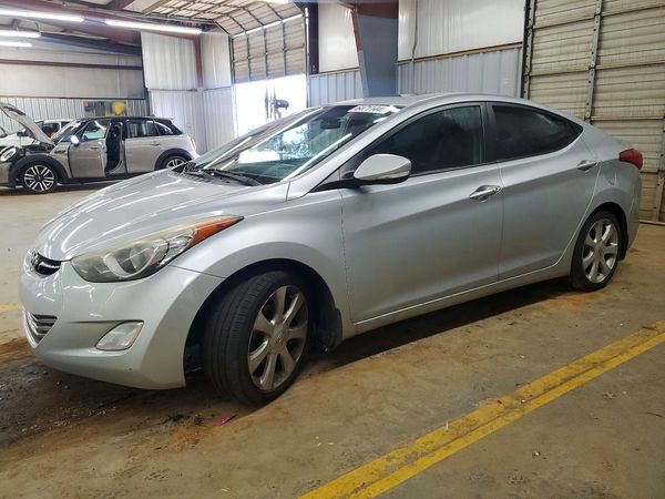 2012 HYUNDAI ELANTRA
