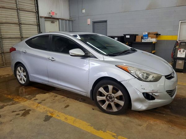 2012 HYUNDAI ELANTRA
