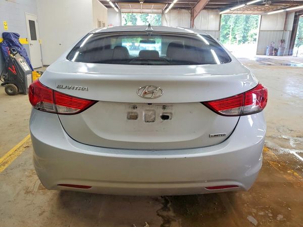 2012 HYUNDAI ELANTRA