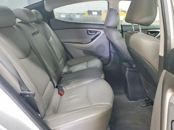 2012 HYUNDAI ELANTRA