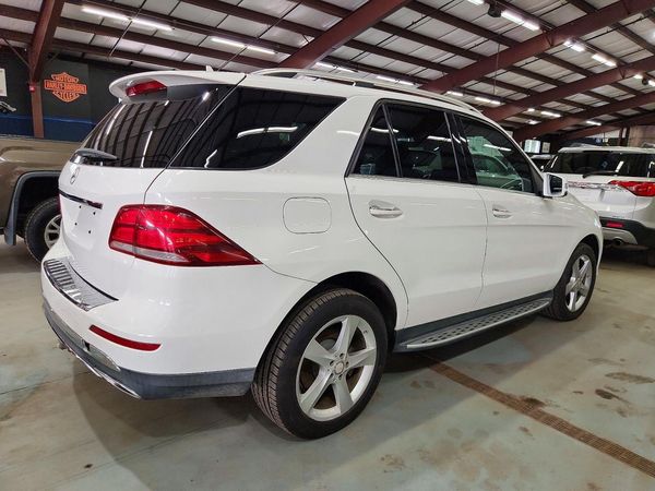 2016 MERCEDES-BENZ GLE GLE300d