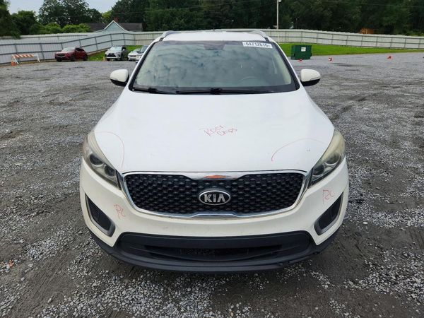 2017 KIA SORENTO L, LX