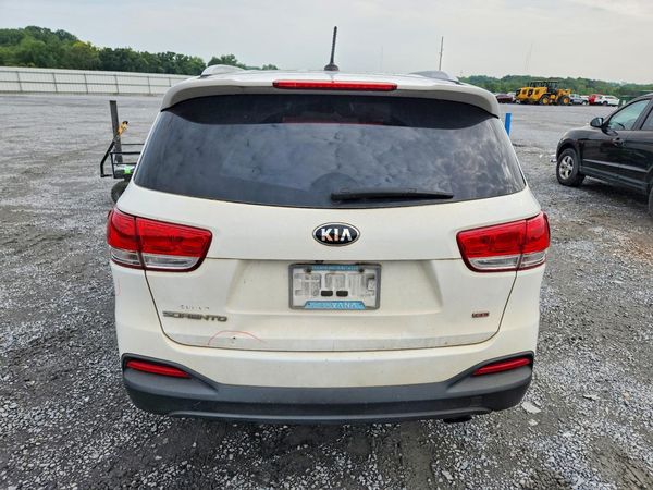 2017 KIA SORENTO L, LX