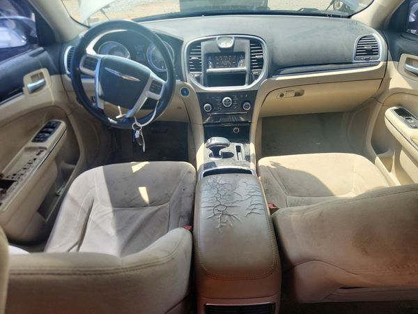 2012 CHRYSLER 300 Base/Limited