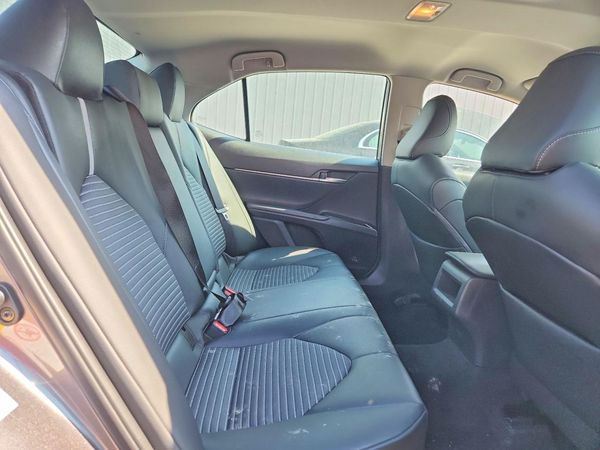 2019 TOYOTA CAMRY