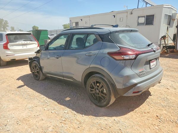 2023 NISSAN KICKS SR