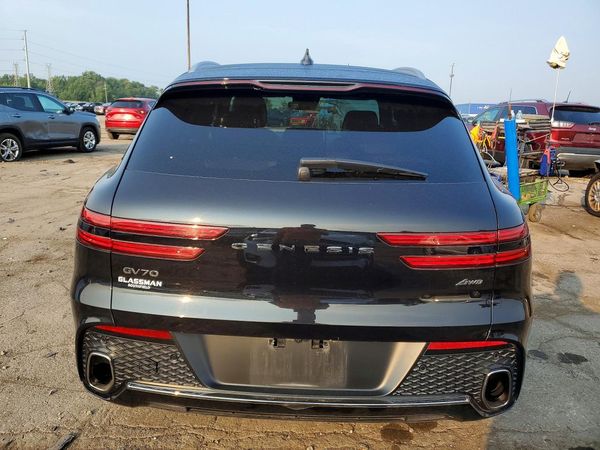 2025 GENESIS GV70