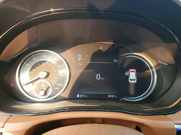 2025 GENESIS GV70