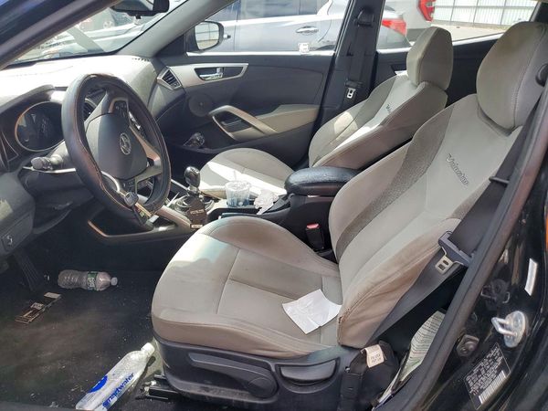 2013 HYUNDAI VELOSTER