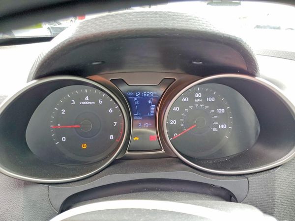 2013 HYUNDAI VELOSTER