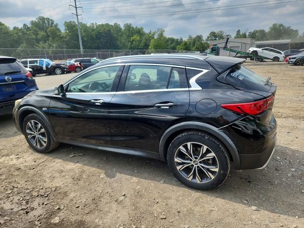 2018 INFINITI QX30