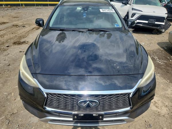 2018 INFINITI QX30