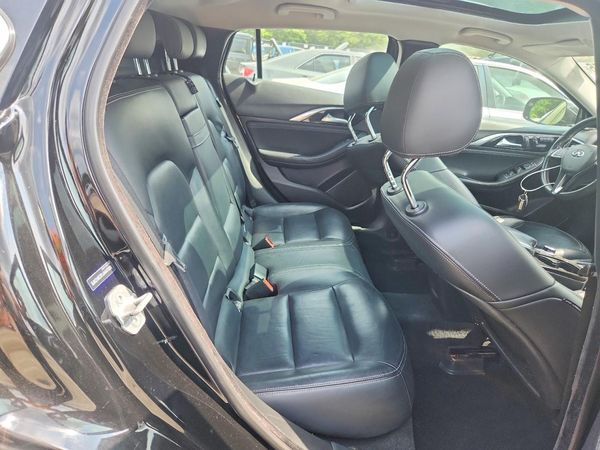 2018 INFINITI QX30