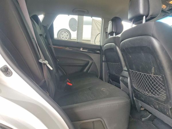 2014 KIA SORENTO Base/ LX