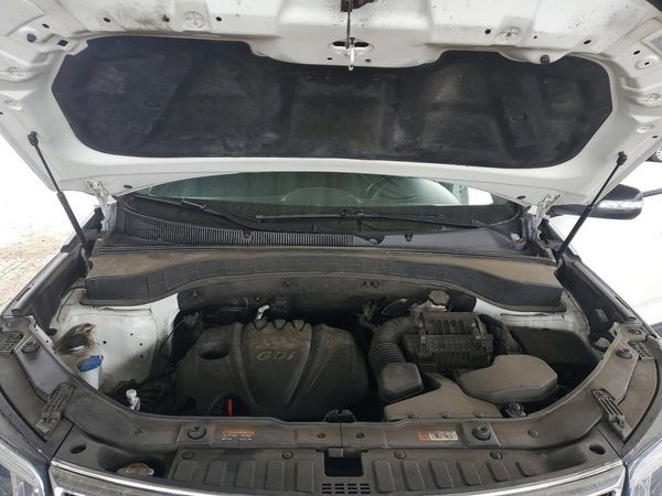 2014 KIA SORENTO Base/ LX