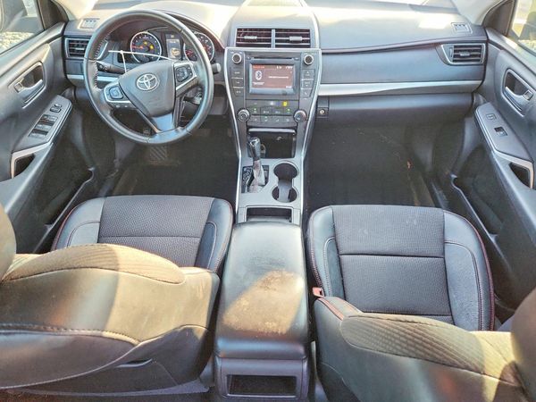 2016 TOYOTA CAMRY