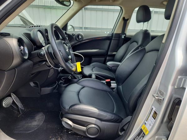 2016 MINI COOPER