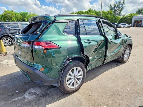 2026 TOYOTA COROLLA CROSS