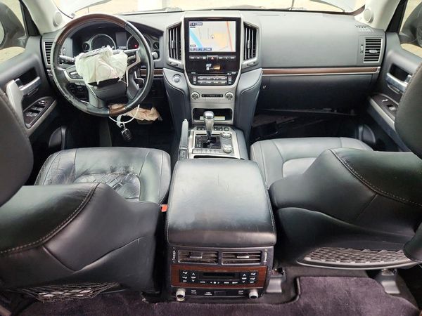 2019 TOYOTA LAND CRUISER VX-R
