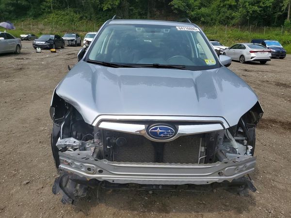 2019 SUBARU FORESTER
