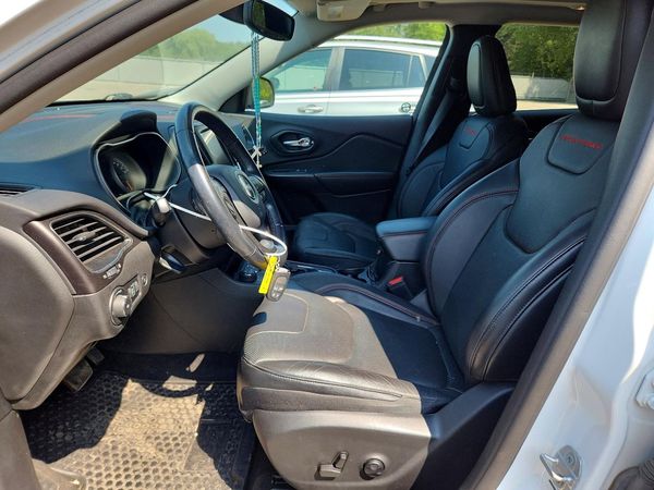2021 JEEP CHEROKEE TRAILHAWK 4X4