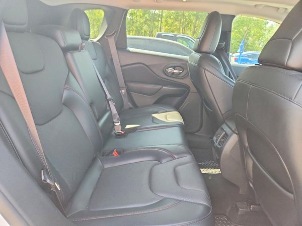 2021 JEEP CHEROKEE TRAILHAWK 4X4