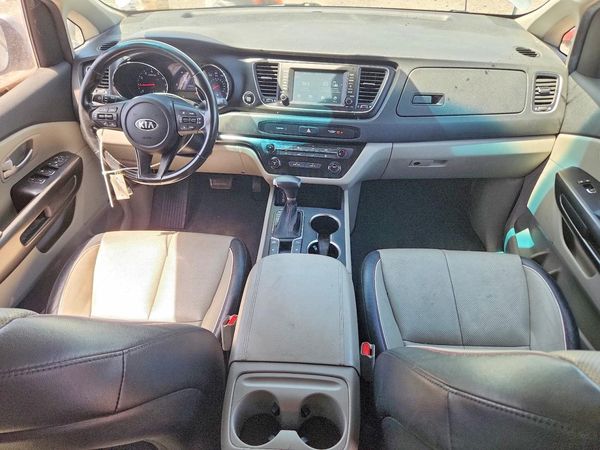 2021 KIA SEDONA LX, EX