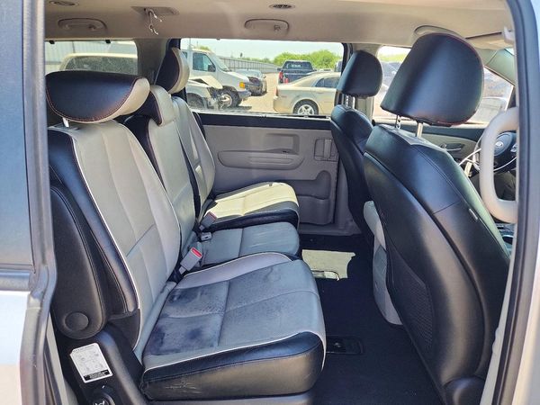 2021 KIA SEDONA LX, EX