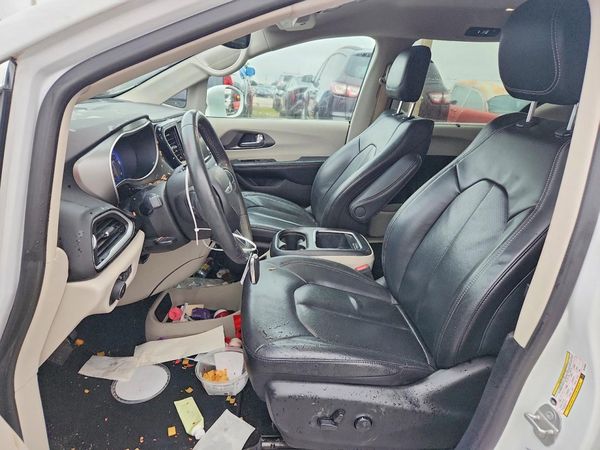 2022 CHRYSLER PACIFICA