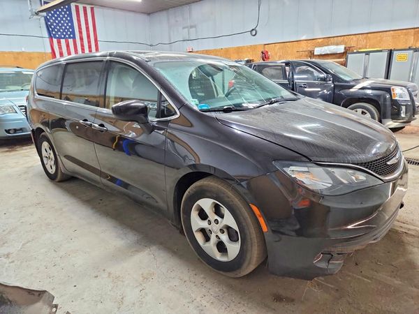 2017 CHRYSLER PACIFICA LX