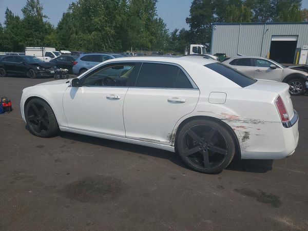 2013 CHRYSLER 300 Base/Limited