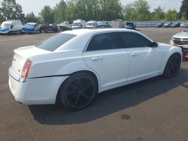 2013 CHRYSLER 300 Base/Limited