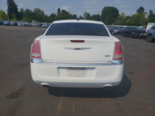 2013 CHRYSLER 300 Base/Limited