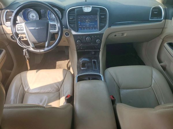 2013 CHRYSLER 300 Base/Limited